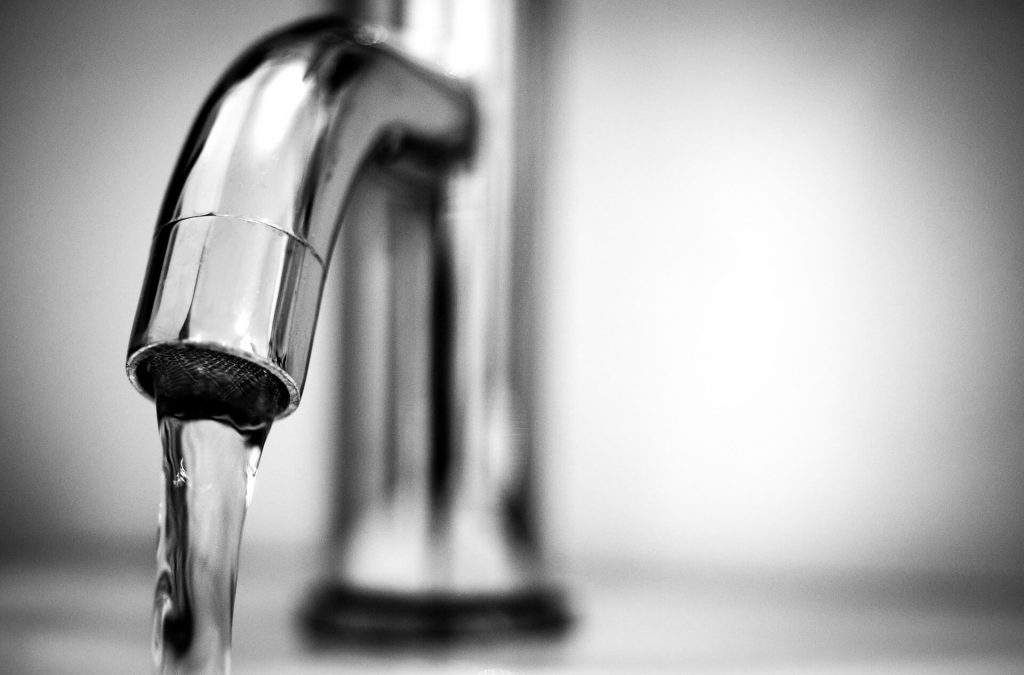What Makes My Water Heater Colder in the Winter? water 2825771 1920